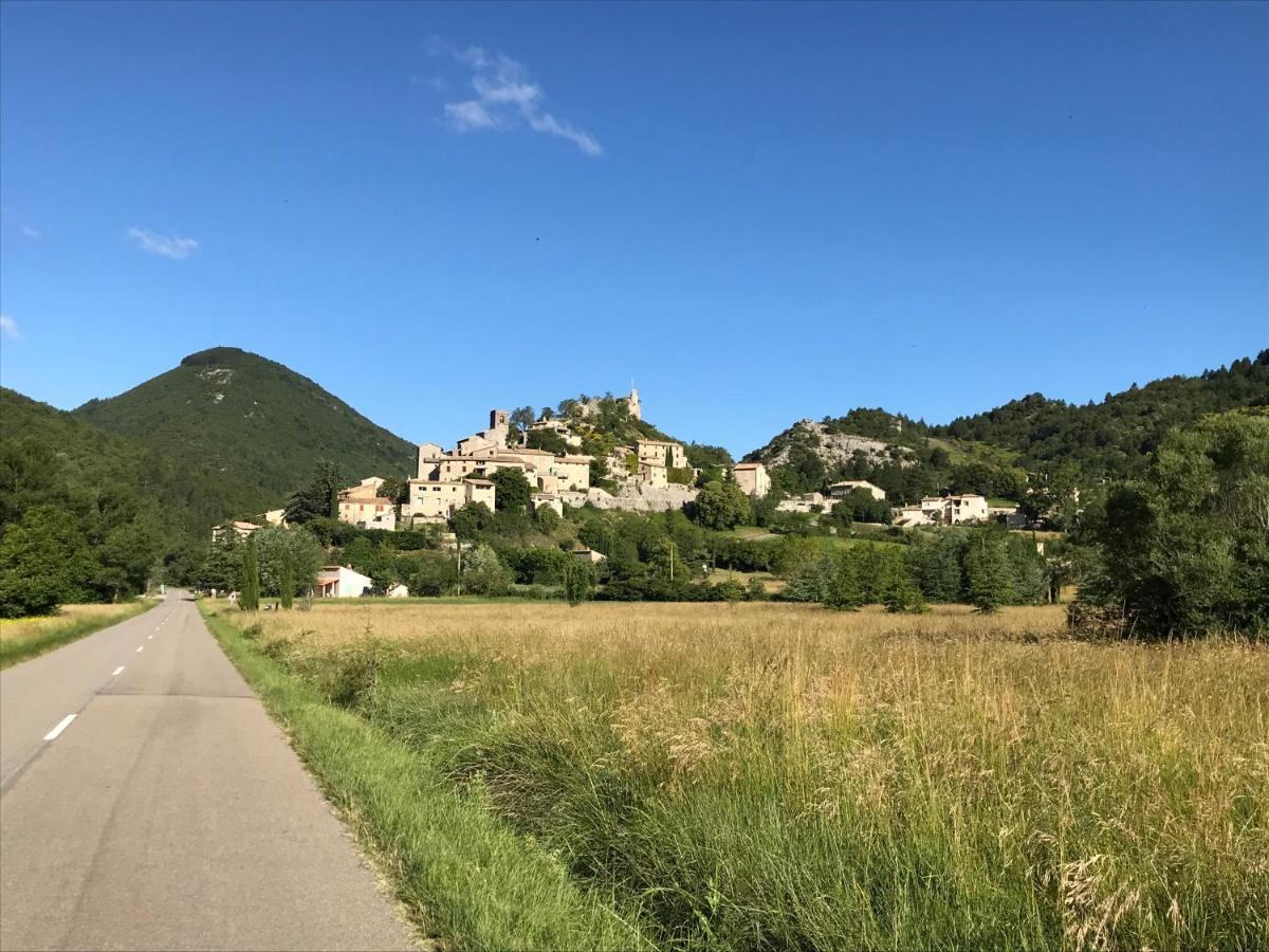 Hotel L'Oustau De La Font Reilhanette Bagian luar foto