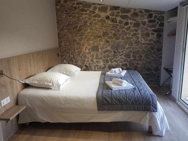 Hotel L'Oustau De La Font Reilhanette Ruang foto