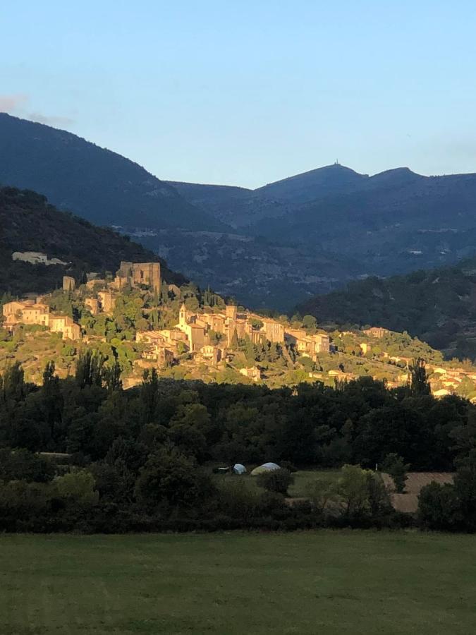 Hotel L'Oustau De La Font Reilhanette Bagian luar foto