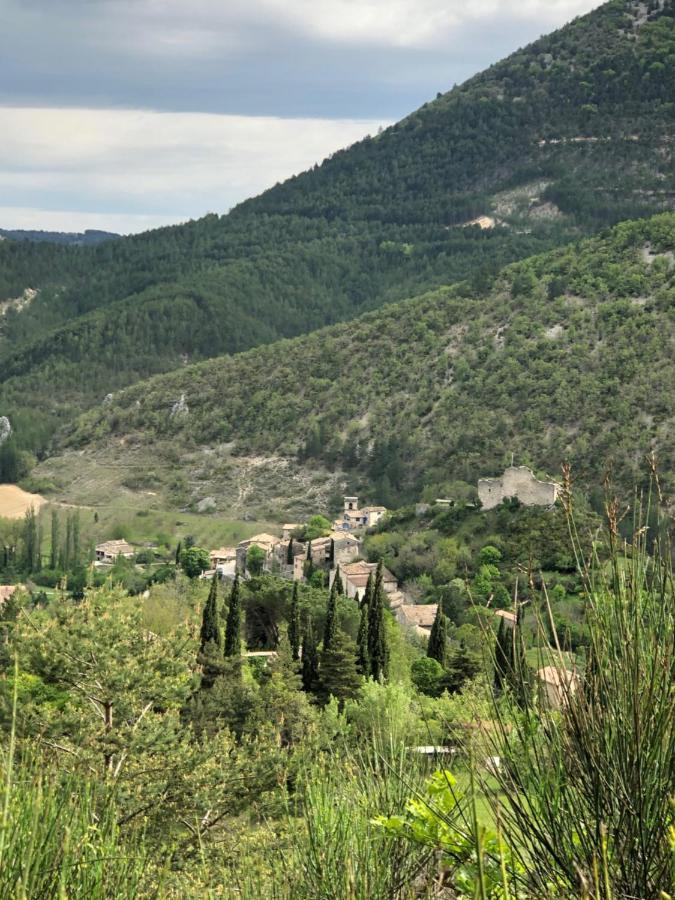 Hotel L'Oustau De La Font Reilhanette Bagian luar foto