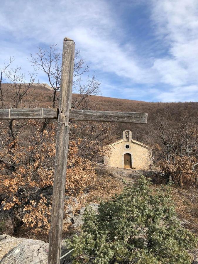 Hotel L'Oustau De La Font Reilhanette Bagian luar foto